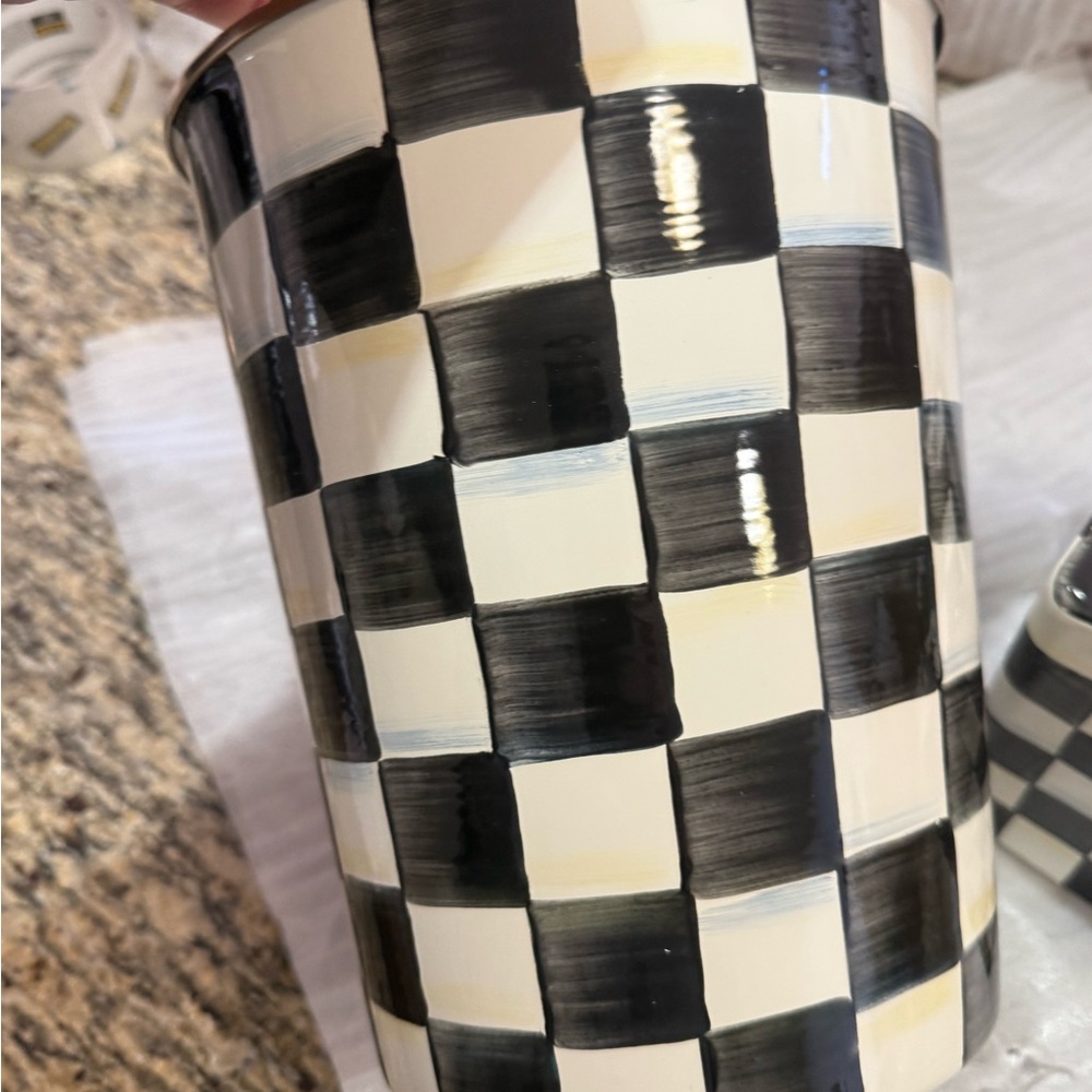 MacKenzie-Childs Courtly Check Tras Bin and Tissue box holder Set - Picture 5 of 14